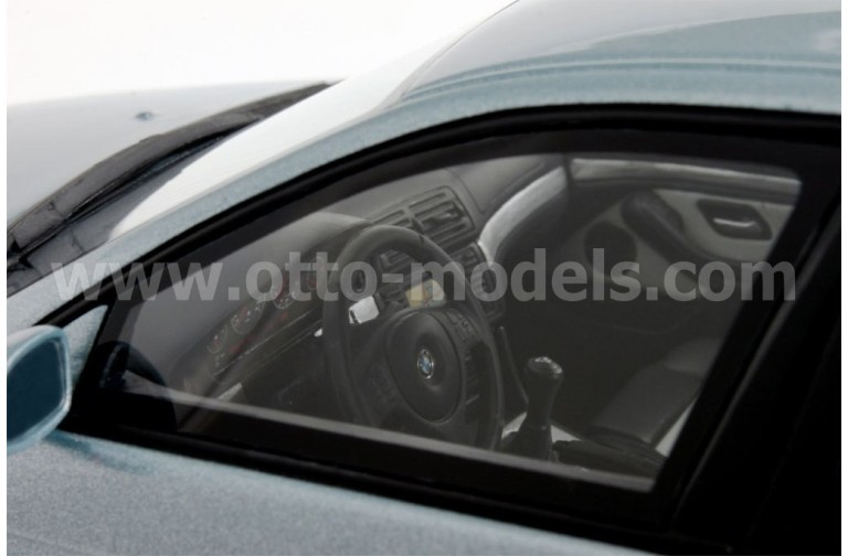 BMW E39 M5 Silverwater Blue 2000