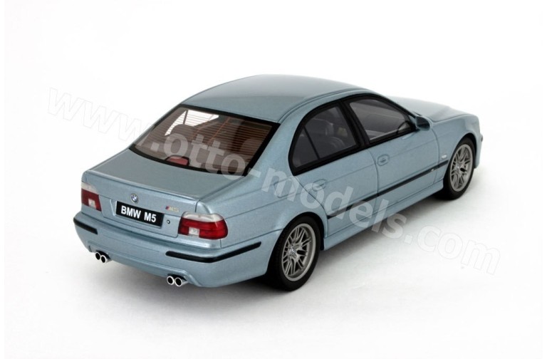 BMW E39 M5 Silverwater Blue 2000