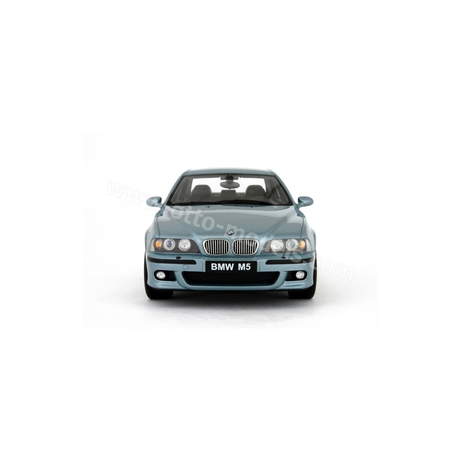 BMW E39 M5 Silverwater Blue 2000