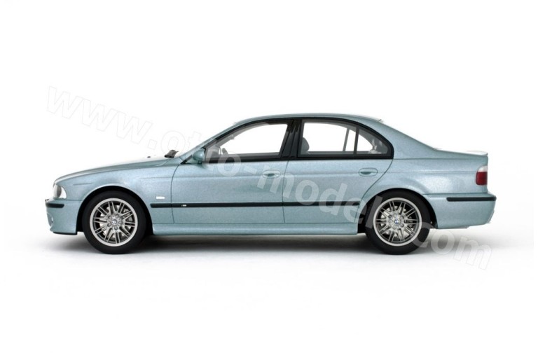 BMW E39 M5 Silverwater Blue 2000
