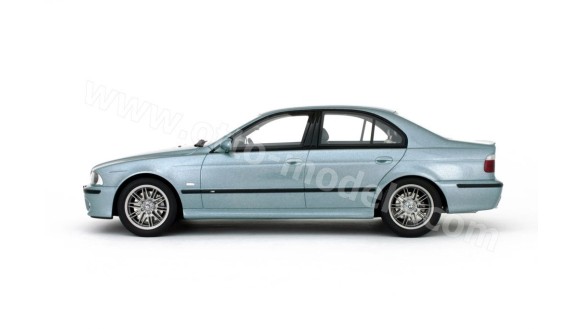 BMW E39 M5 Silverwater Blue 2000