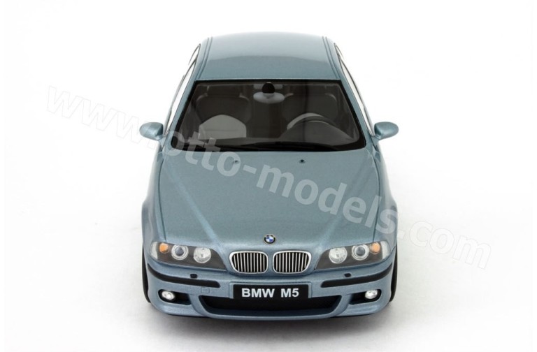 BMW E39 M5 Silverwater Blue 2000