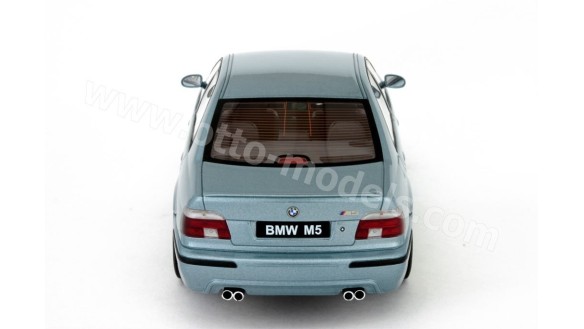 BMW E39 M5 Silverwater Blue 2000