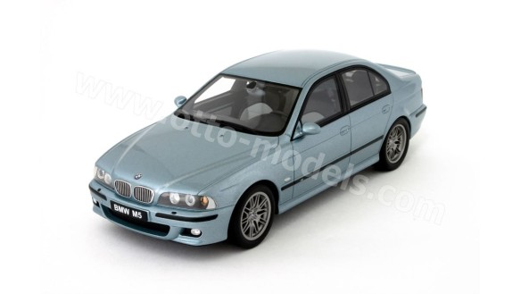BMW E39 M5 Silverwater Blue 2000