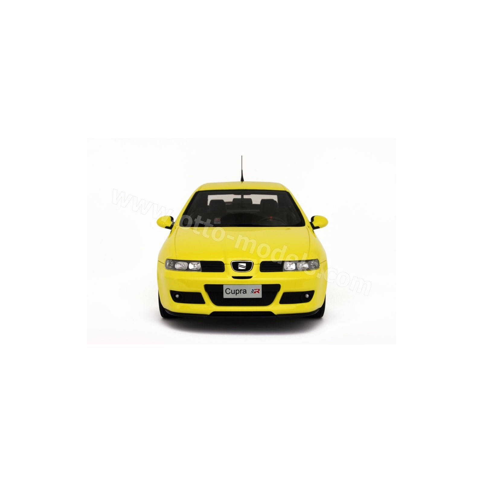 Diecast model cars Seat Leon Cupra 1/18 Ottomobile Cupra R yellow