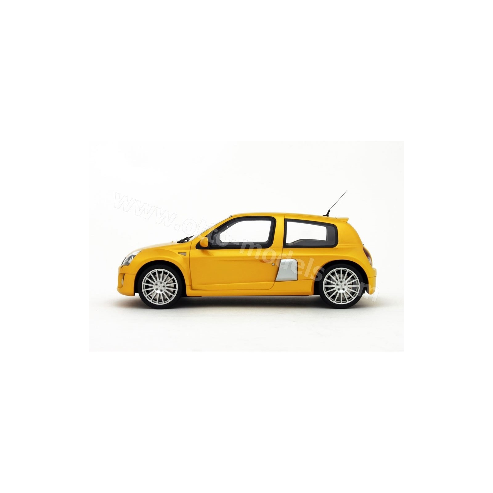 Renault Clio Ph.2 V6 Sirius Yellow 2003