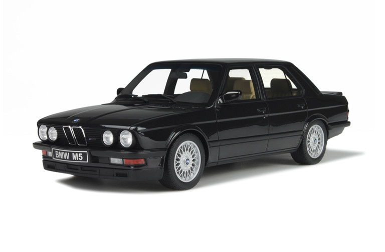 BMW E28 M5 Diamond Black 1984