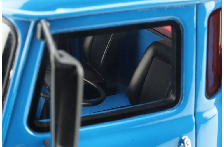 Saviem SG2 Depanneuse Porte-Plateau Bleu Saviem 1975