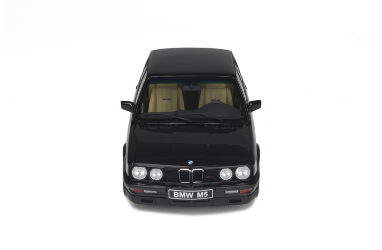 BMW E28 M5 Diamond Black 1984