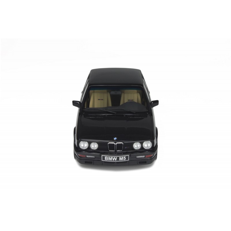 BMW E28 M5 Diamond Black 1984