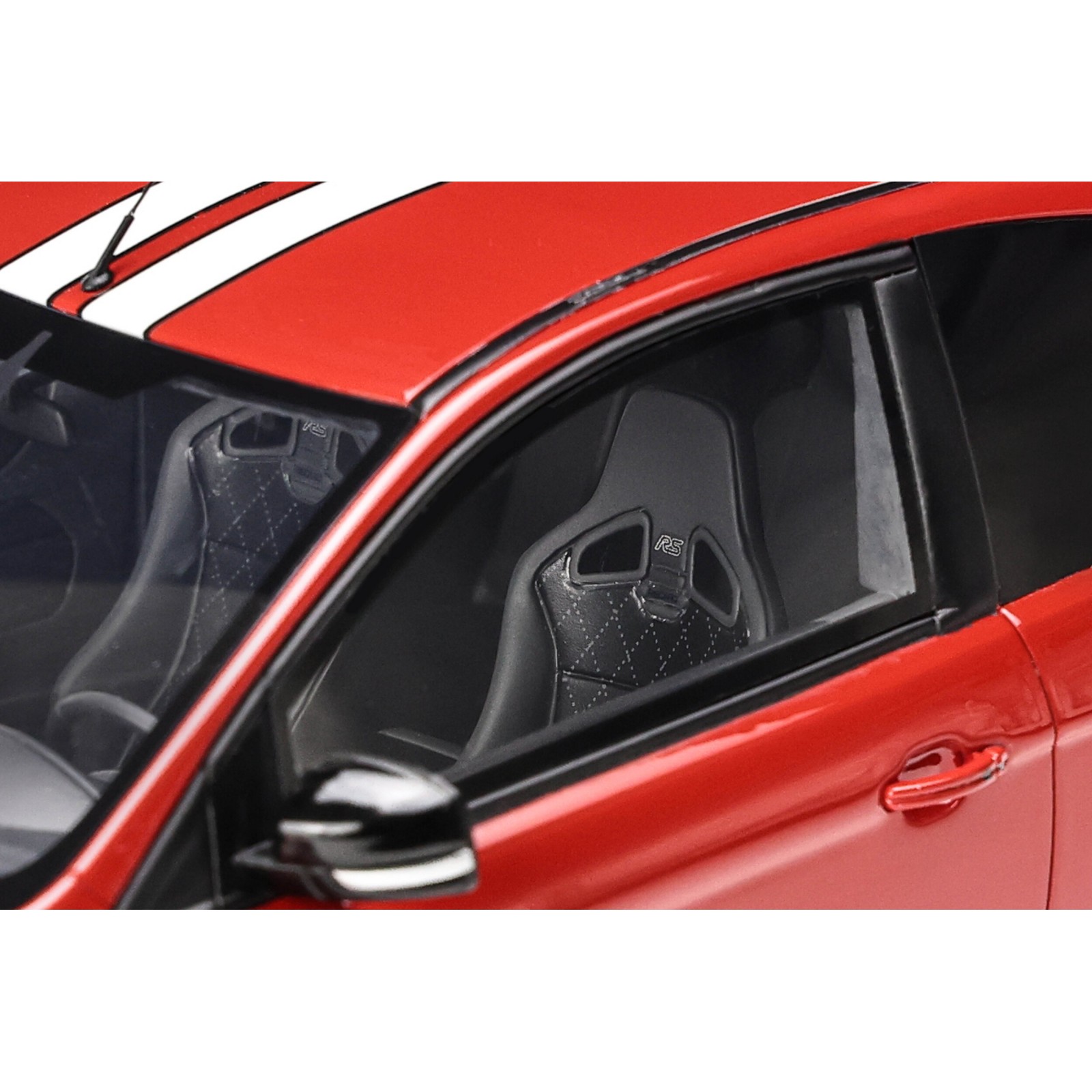 Ford Focus Mk2 RS Le Mans Red 2010