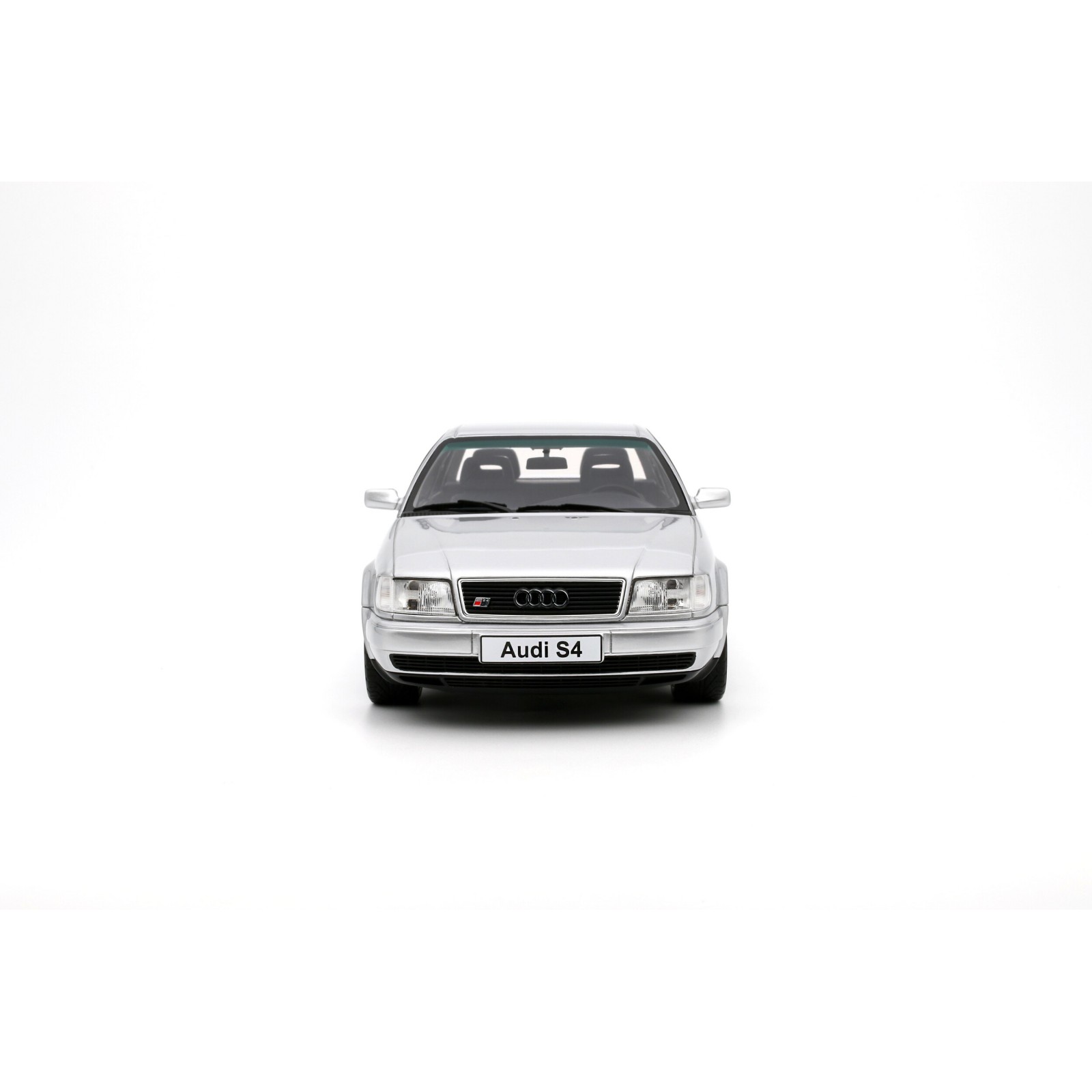 Audi S4 (C4) 4.2 V8 Crystal Silver C6 1993