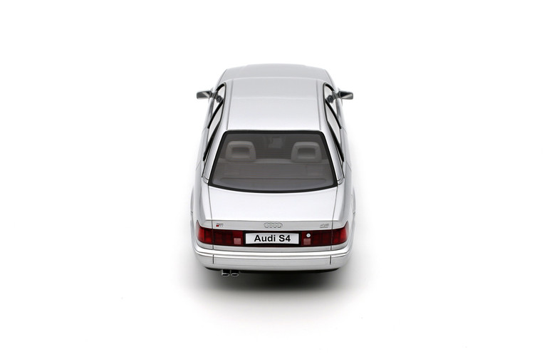 Audi S4 (C4) 4.2 V8 Crystal Silver C6 1993