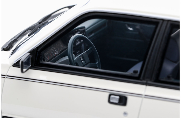 Peugeot 505 V6 Blanc Meije 1989