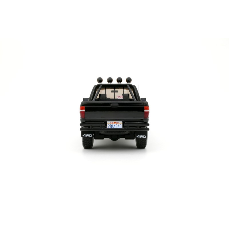 Toyota Hilux SR5 Glossy Black 202 1985