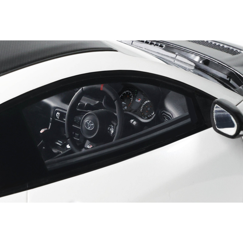 GRMN Yaris Rally Package Platinium White Pearl 2022