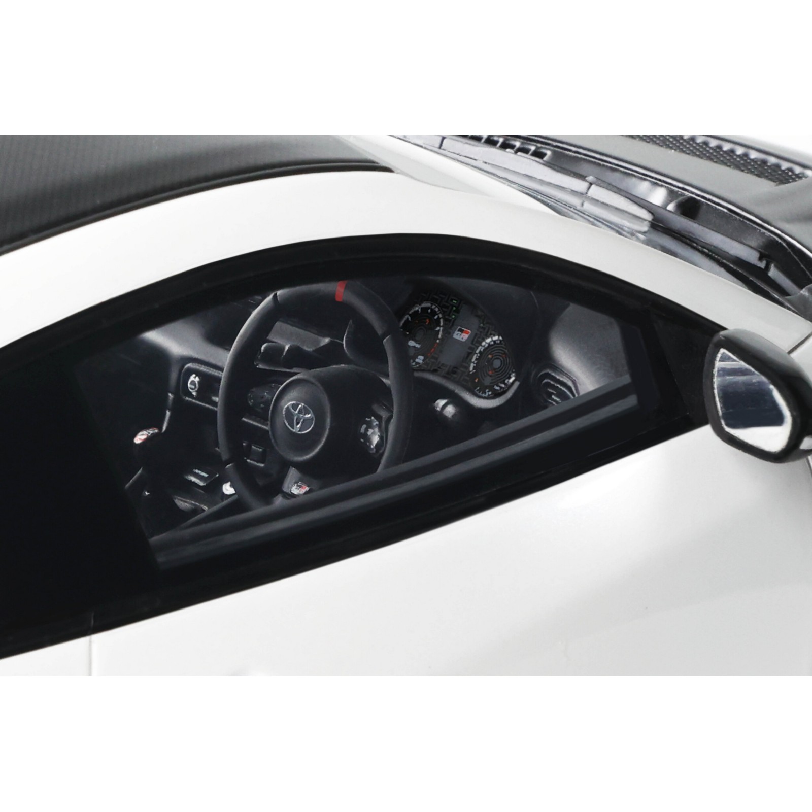 GRMN Yaris Rally Package Platinium White Pearl 2022