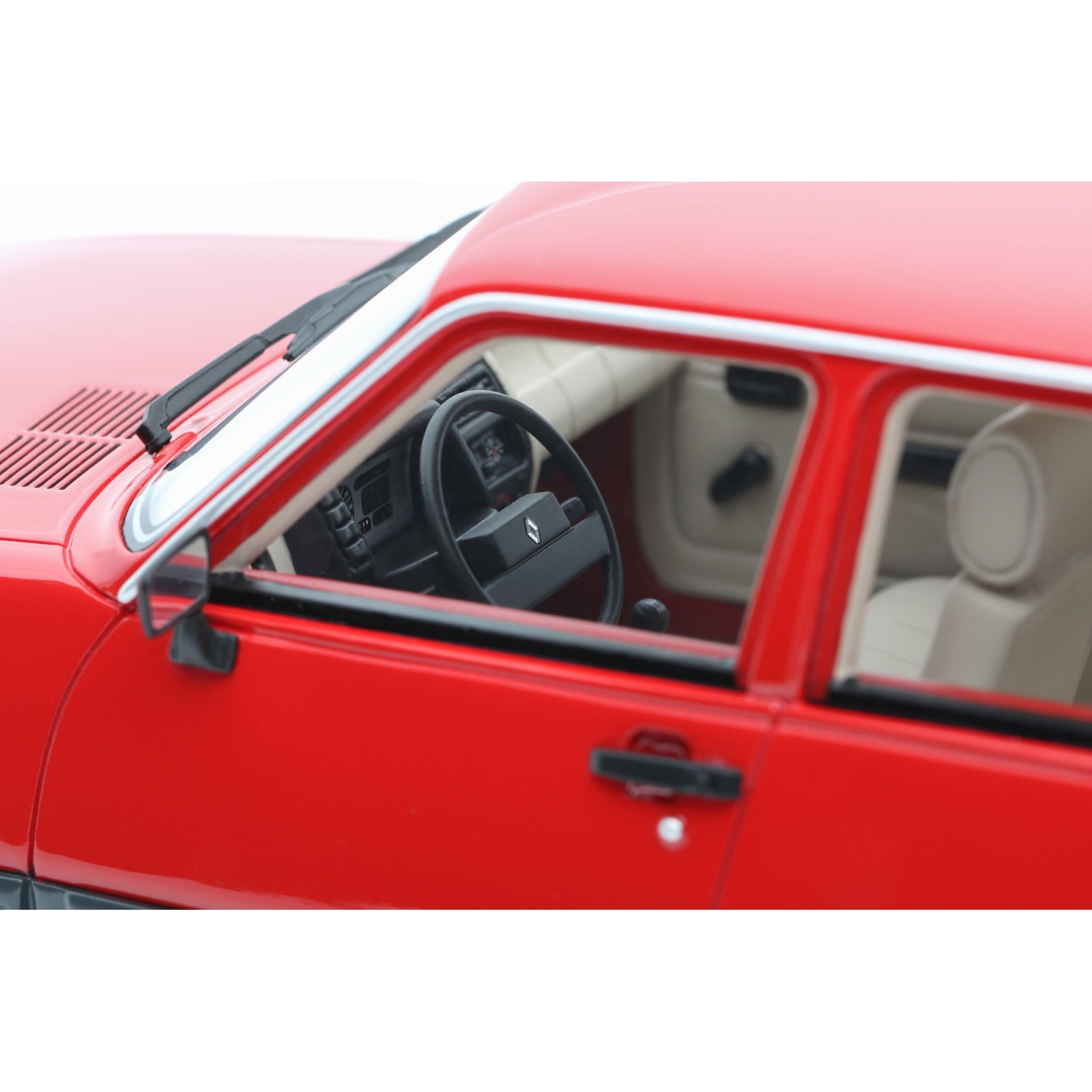 Renault 5 GTL (5 doors) Rouge 705 1984