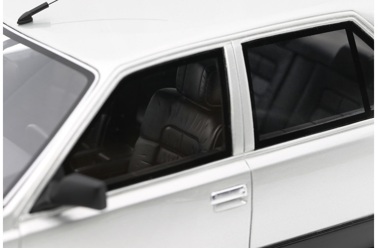 Renault 25 Phase 1 V6 Injection Argent 620 1985