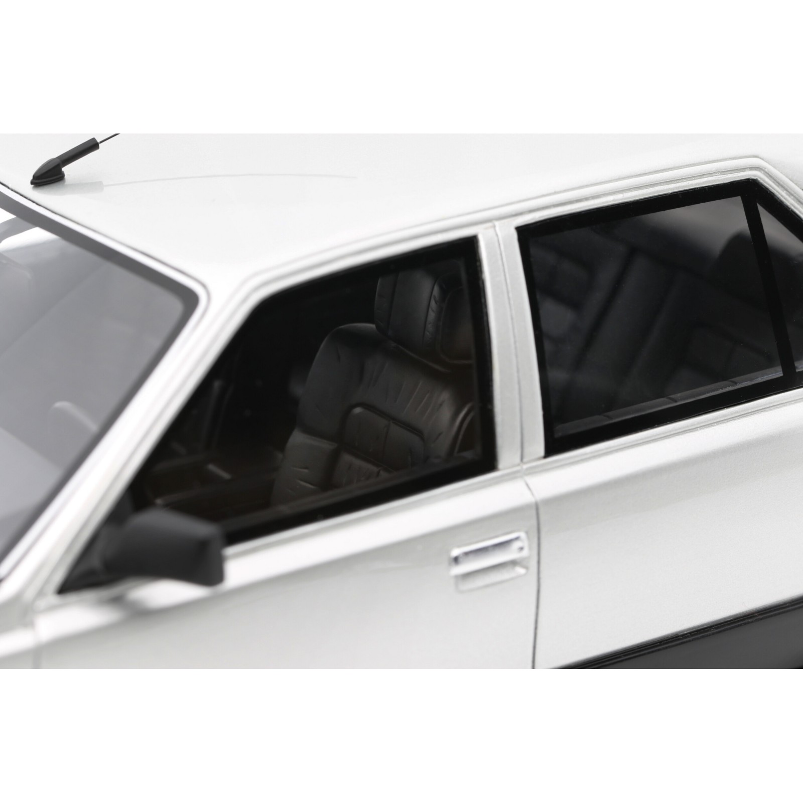 Renault 25 Phase 1 V6 Injection Argent 620 1985