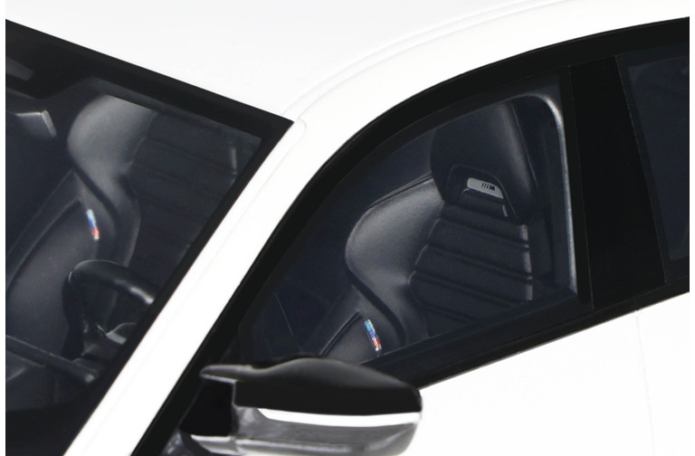 BMW i4 M50 Mineral White Metallic C6A 2021