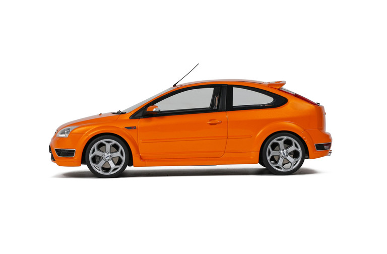 Ford Focus Mk.2 ST 2.5 Electric Orange 2006