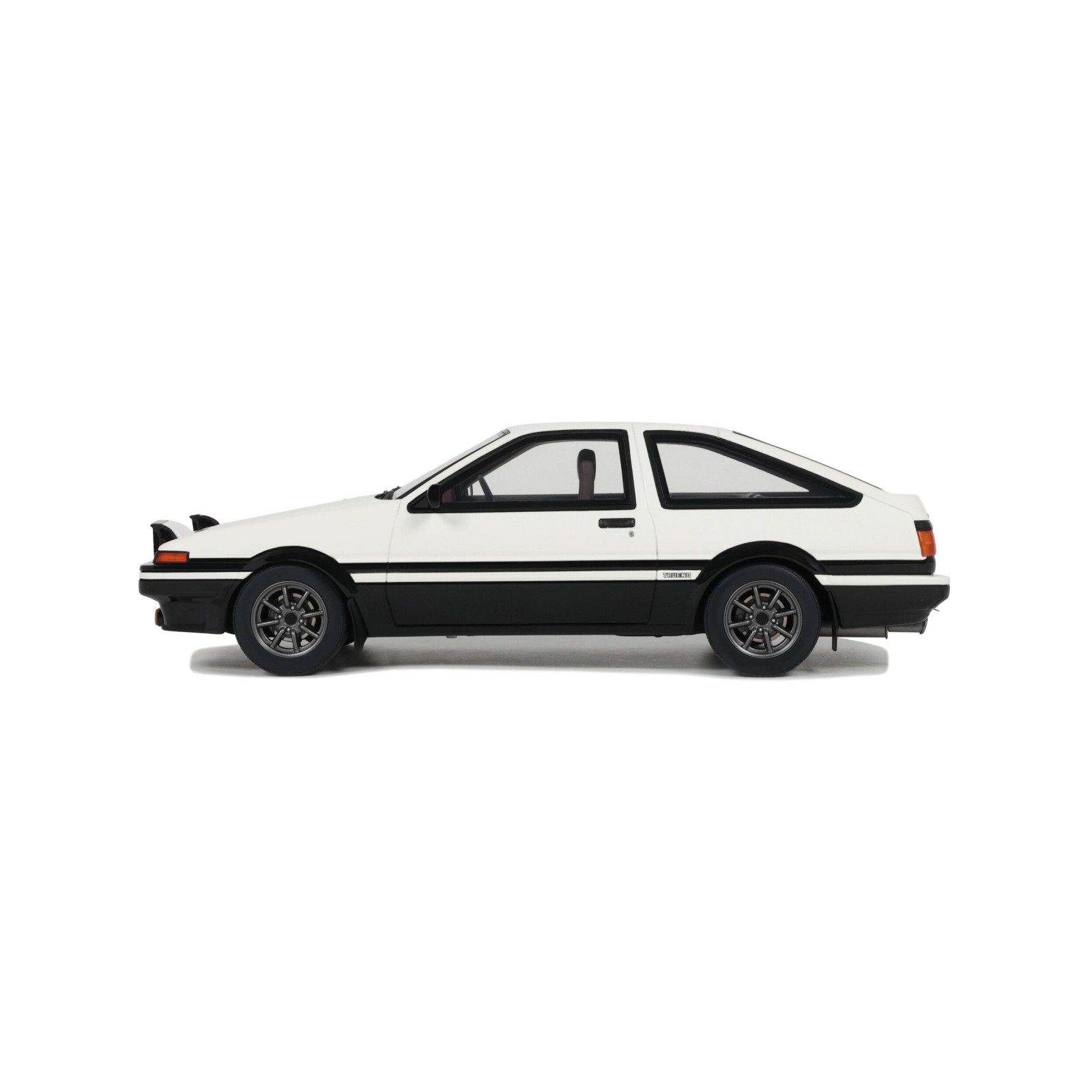 Toyota Sprinter Trueno AE86 White 1985