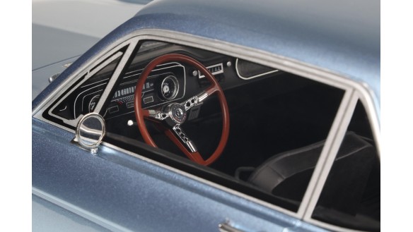 Ford Mustang V8 Hardtop Silver Blue Pony 1965