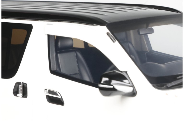 Toyota Hiace Super GL Custom Pearl White 2008