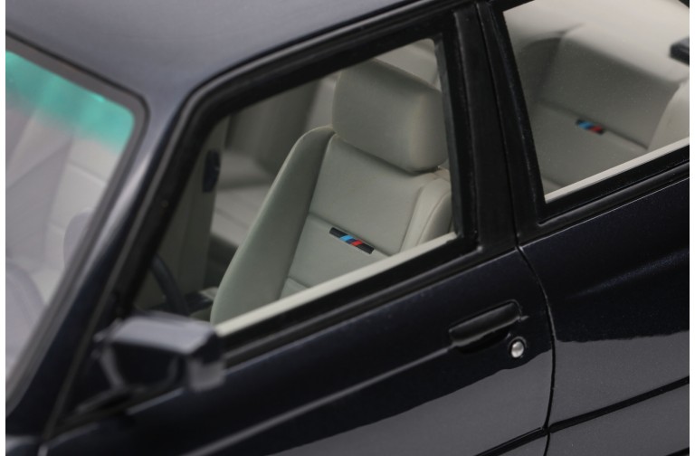 BMW (E30) M3 Europameister Macau Bleu Metallic 1988