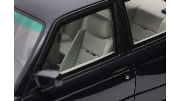 BMW (E30) M3 Europameister Macau Bleu Metallic 1988