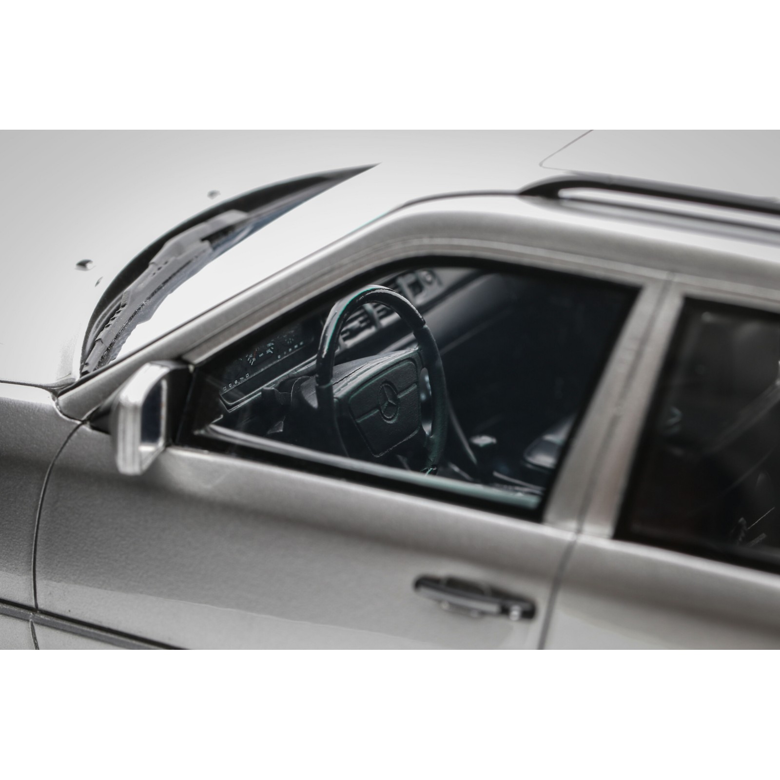 Mercedes-Benz AMG 70TE Brilliant Silver 1996