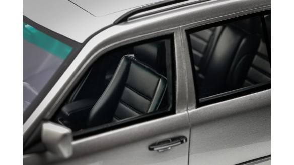 Mercedes-Benz AMG 70TE Brilliant Silver 1996