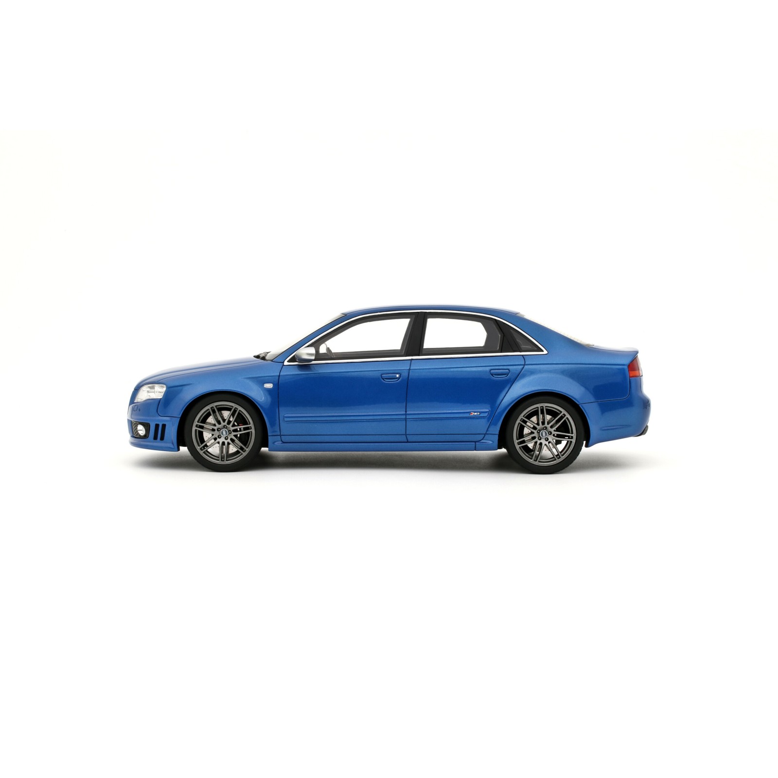 Audi RS 4 B7 Sedan Sprint Blue 2007