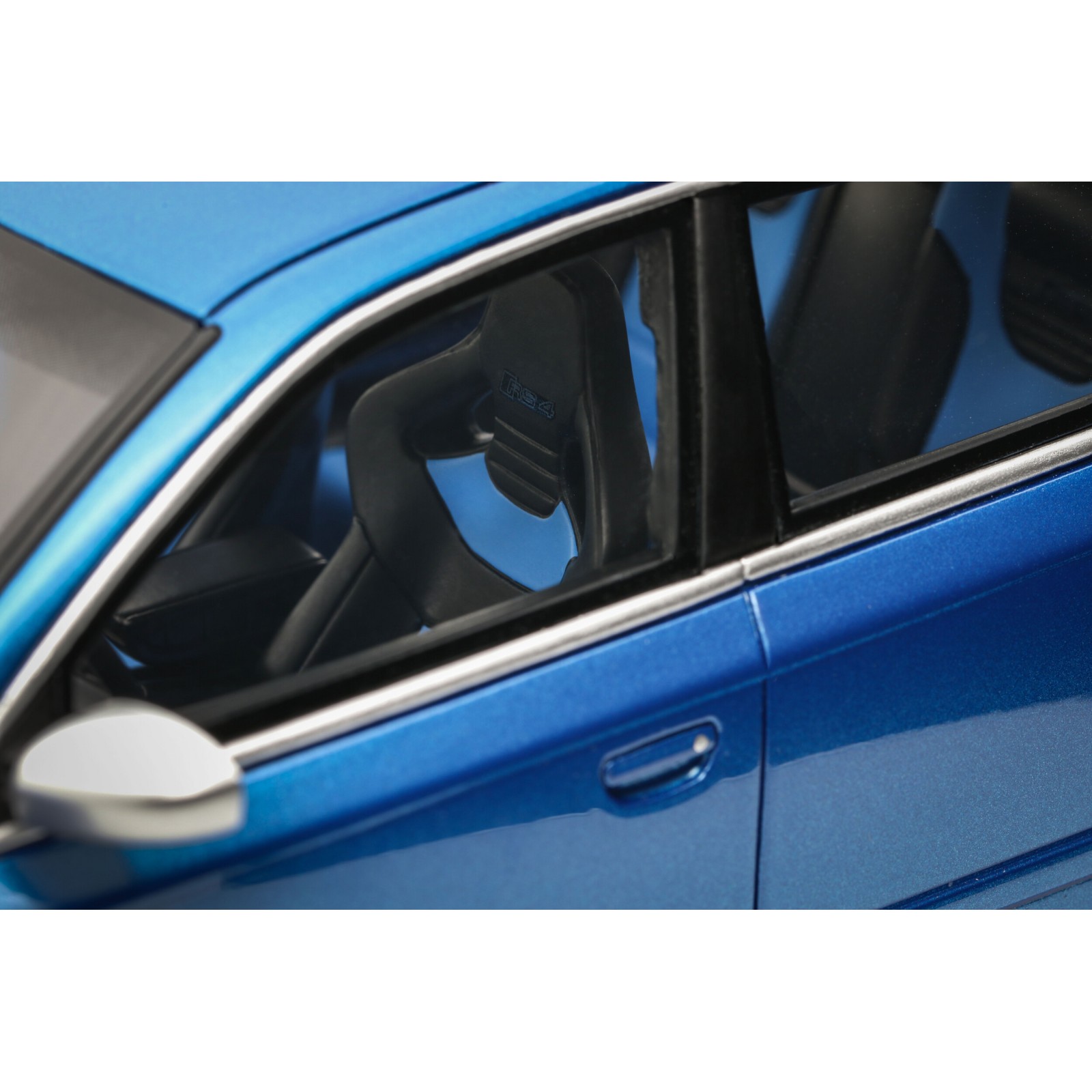 Audi RS 4 B7 Sedan Sprint Blue 2007