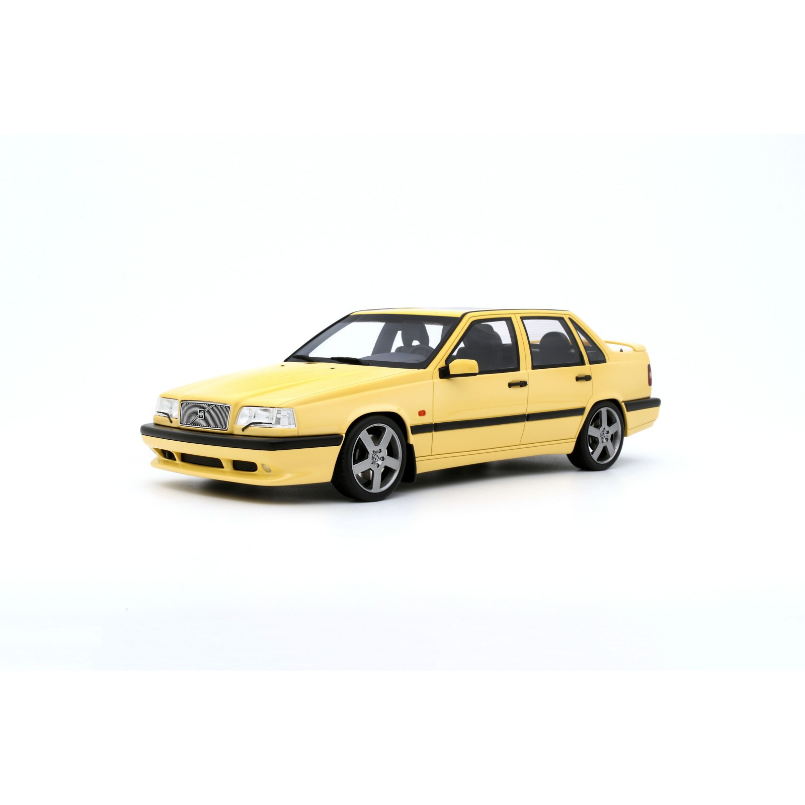 Volvo 850 T-5R Cream Yellow 1996