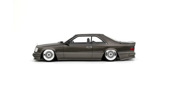 Mercedes-Benz C124 AMG "Stance" Anthracite Grey 2022