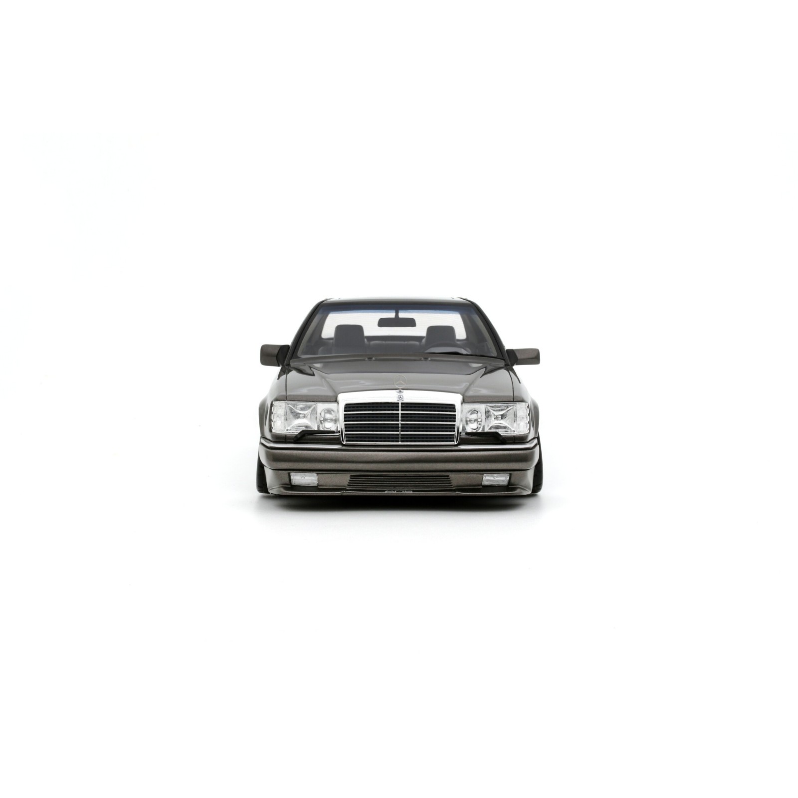 Mercedes-Benz C124 AMG "Stance" Anthracite Grey 2022