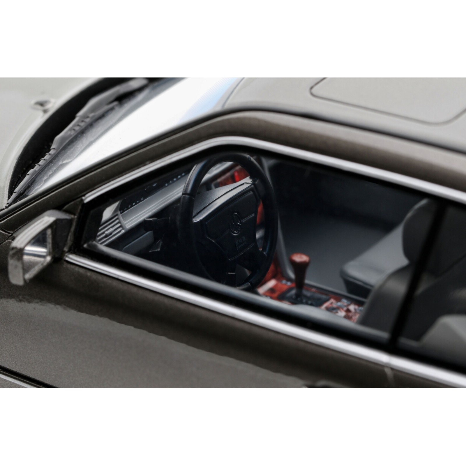 Mercedes-Benz C124 AMG "Stance" Anthracite Grey 2022