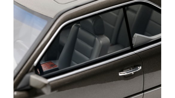 Mercedes-Benz C124 AMG "Stance" Anthracite Grey 2022
