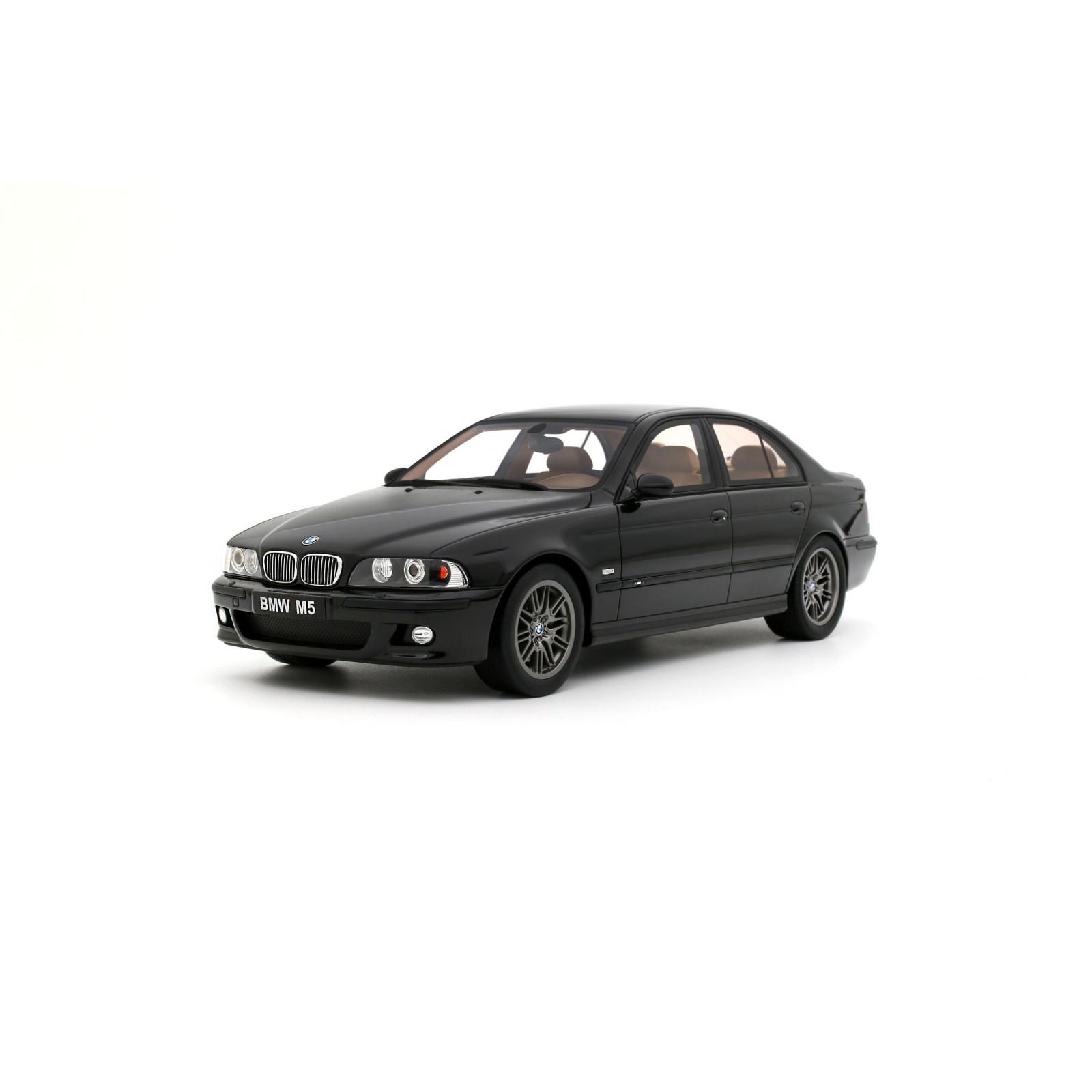 BMW E39 M5 Black Saphire Metallic 475 2000