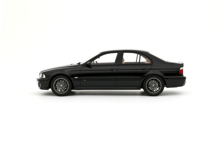 BMW E39 M5 Black Saphire Metallic 475 2000