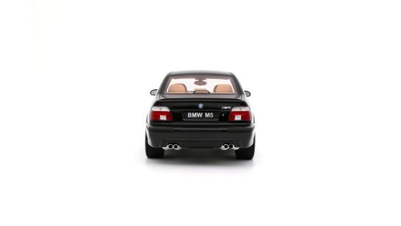 BMW E39 M5 Black Saphire Metallic 475 2000