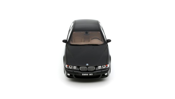 BMW E39 M5 Black Saphire Metallic 475 2000
