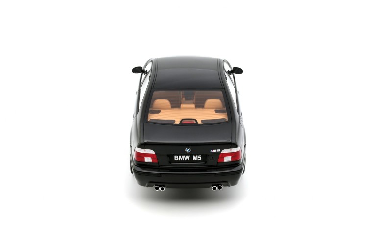 BMW E39 M5 Black Saphire Metallic 475 2000