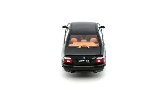 BMW E39 M5 Black Saphire Metallic 475 2000