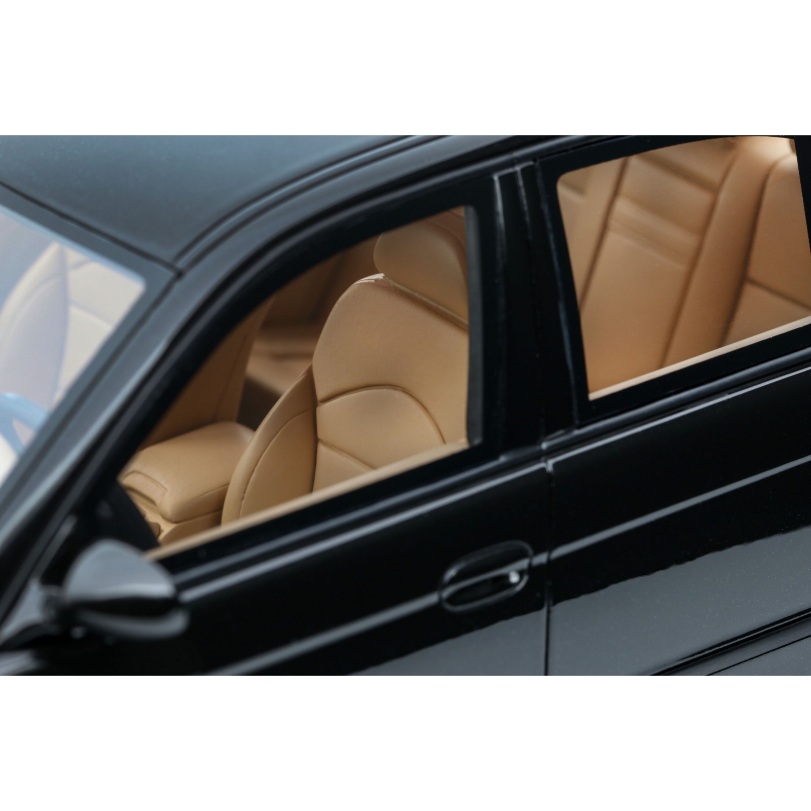 BMW E39 M5 Black Saphire Metallic 475 2000