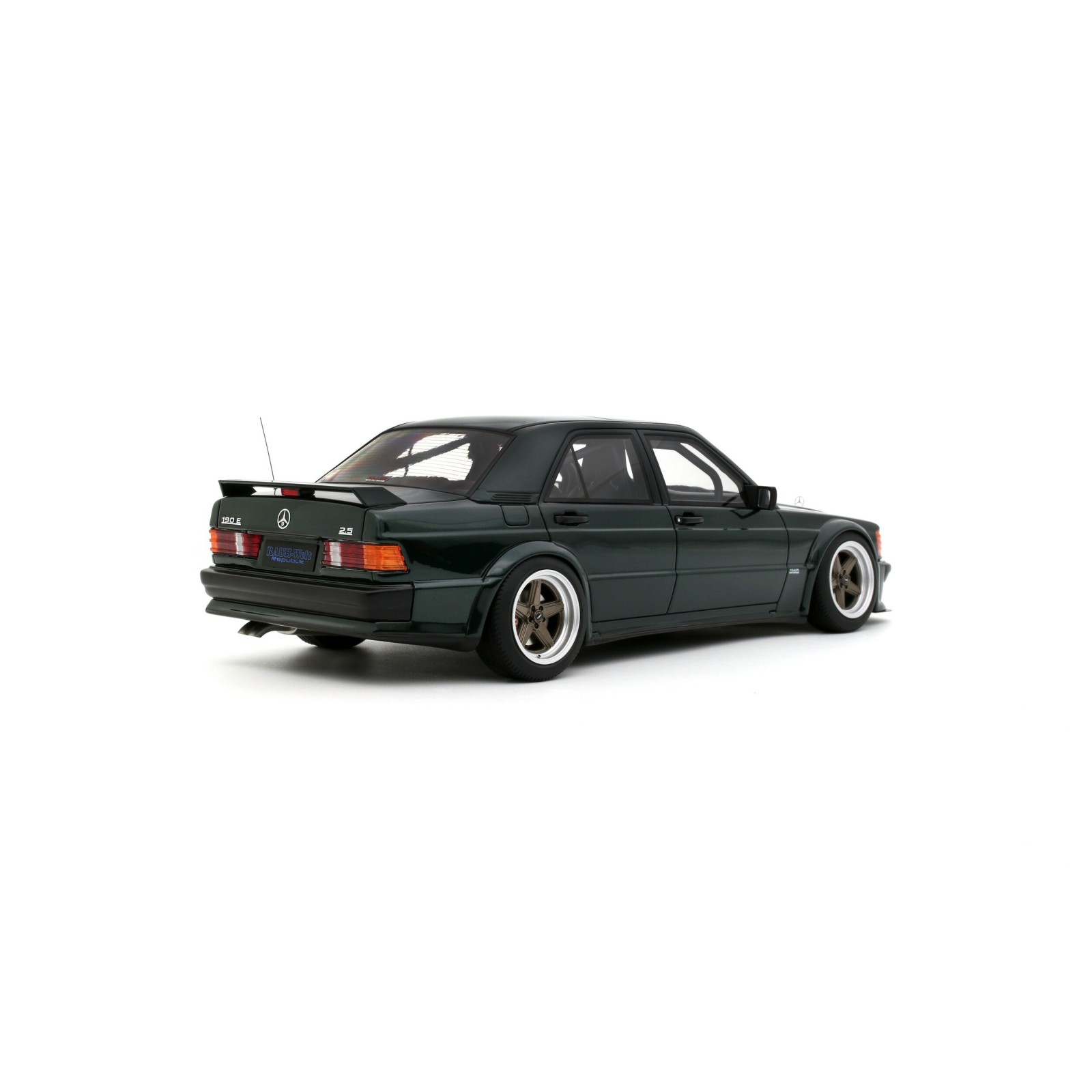RAUH-Welt Republik RWR 190E 2.5-16 Porsche racing green Metallic 22G 2025
