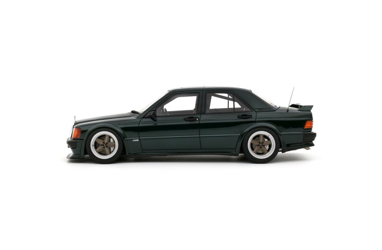 RAUH-Welt Republik RWR 190E 2.5-16 Porsche racing green Metallic 22G 2025