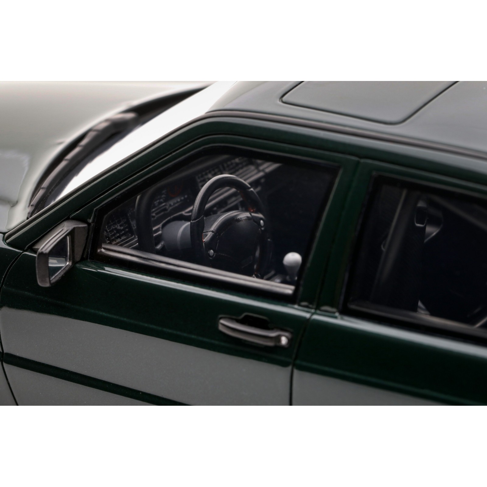 RAUH-Welt Republik RWR 190E 2.5-16 Porsche racing green Metallic 22G 2025